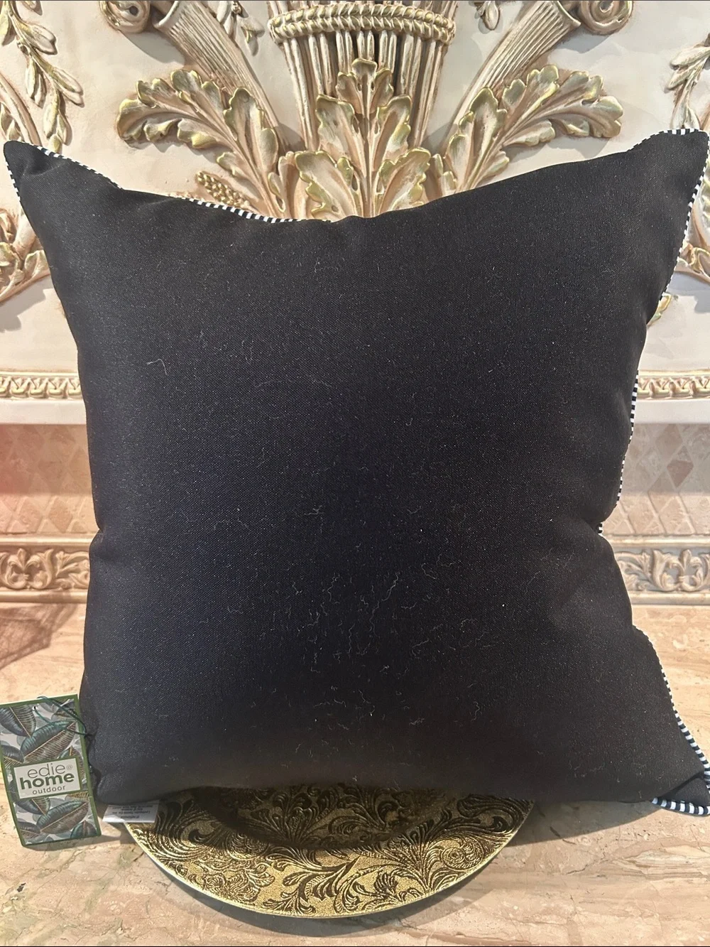 N/A 17” square